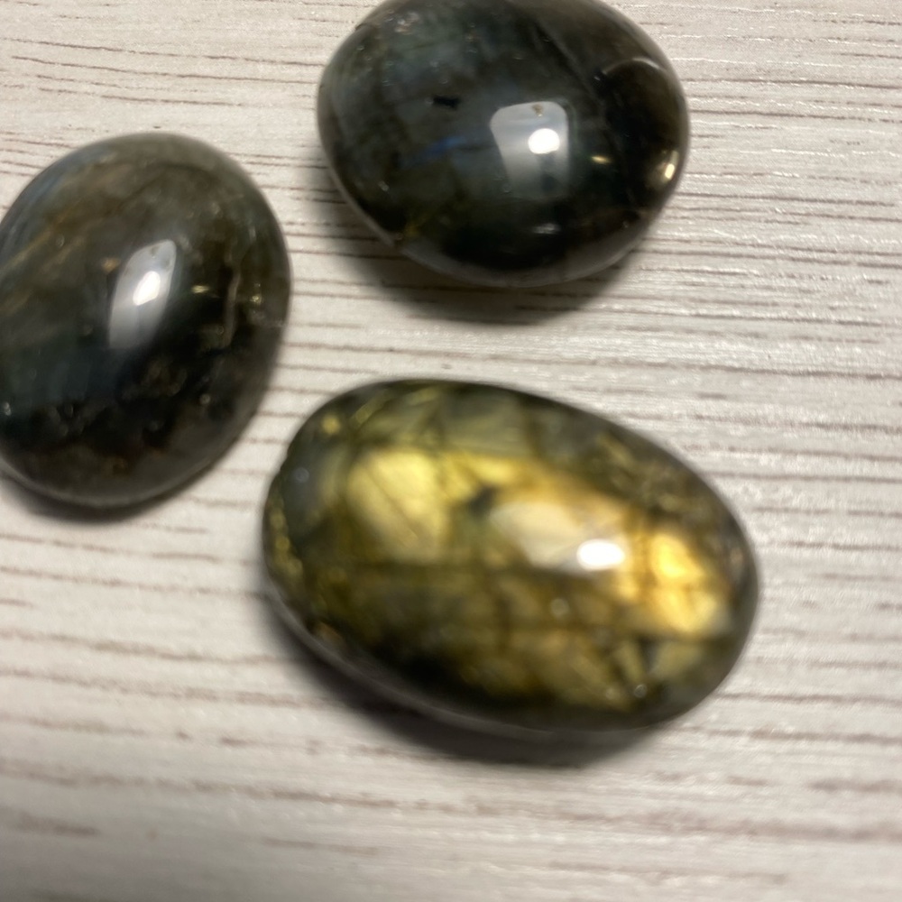 Polished Labradorite Stones